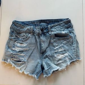 American Eagle high-rise festival shorts